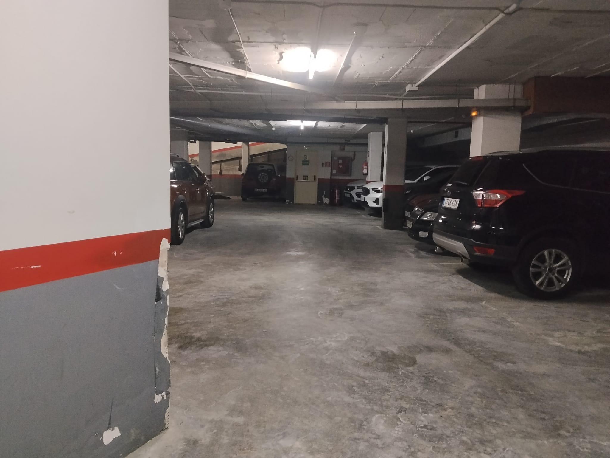 Imagen 3 Parking Coche en venta en Barcelona / Lope de Vega - Passeig Taulat