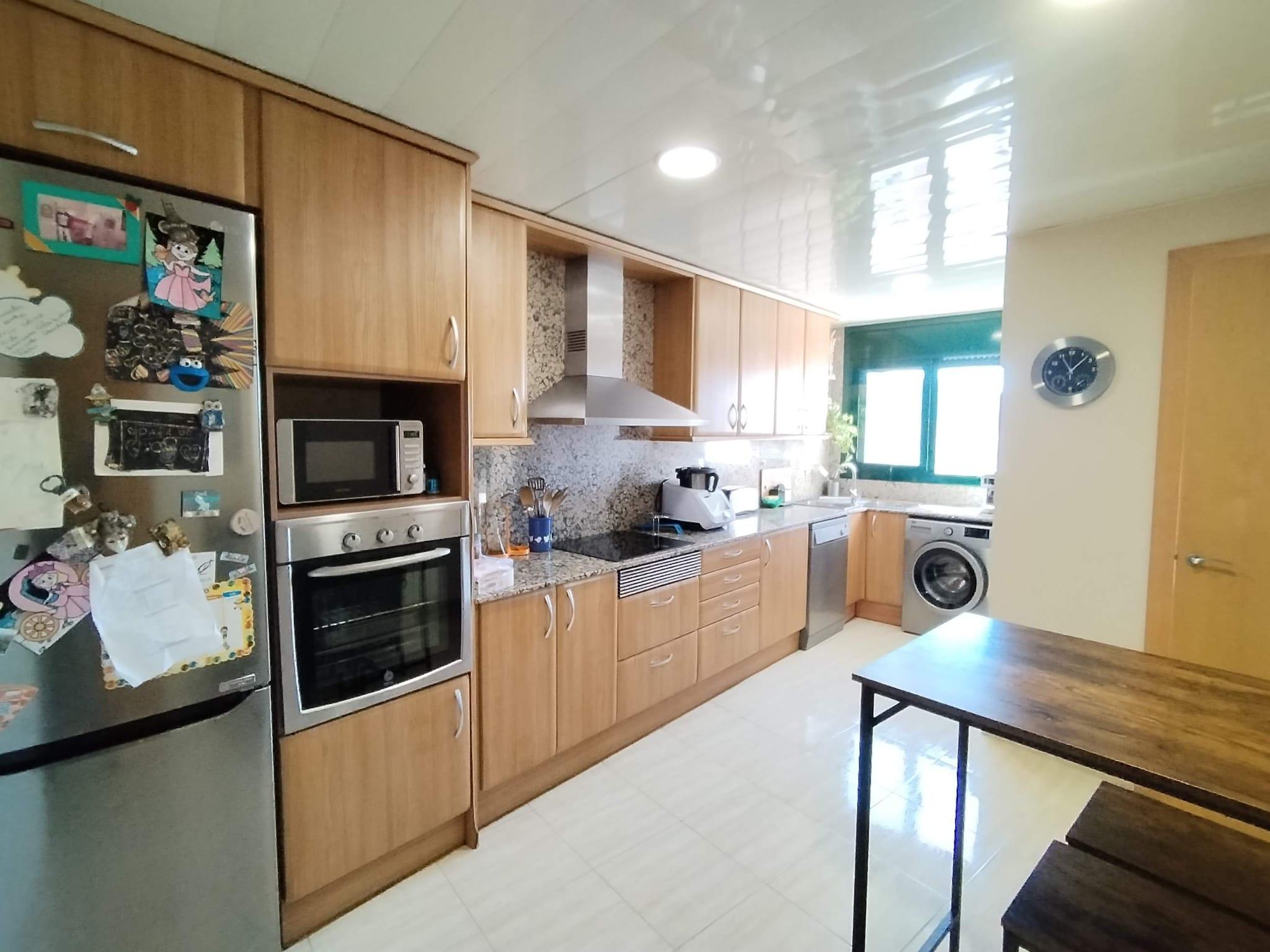 Imagen 17 Casa en venta en Sant Vicenç Dels Horts / Calle   Eivissa