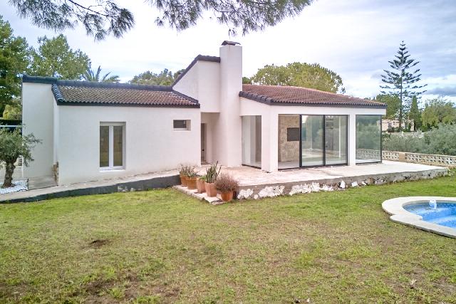 Imagen 4 Inmueble 300836 - Casa Aislada en venta en Elche/elx / Carretera Elche- Santa Pola