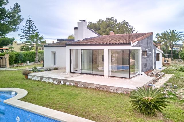 Imagen 26 Inmueble 300836 - Casa Aislada en venta en Elche/elx / Carretera Elche- Santa Pola