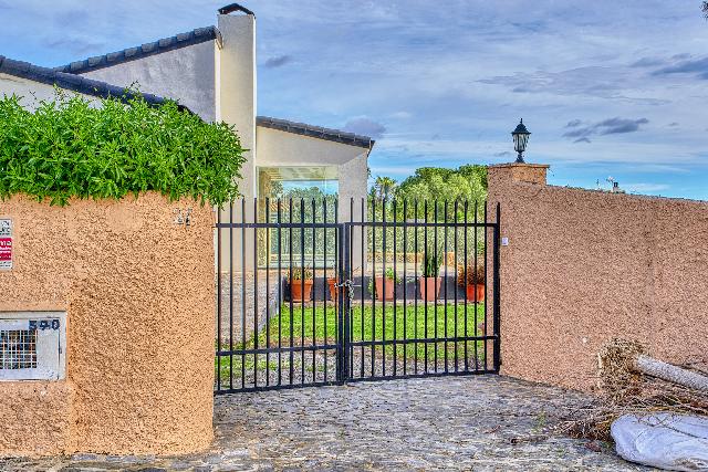 Imagen 2 Inmueble 300836 - Casa Aislada en venta en Elche/elx / Carretera Elche- Santa Pola