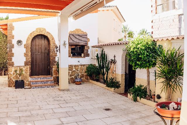 Imagen 10 Inmueble 300938 - Casa Aislada en venta en Elche/elx / Pedania de valverde en elche