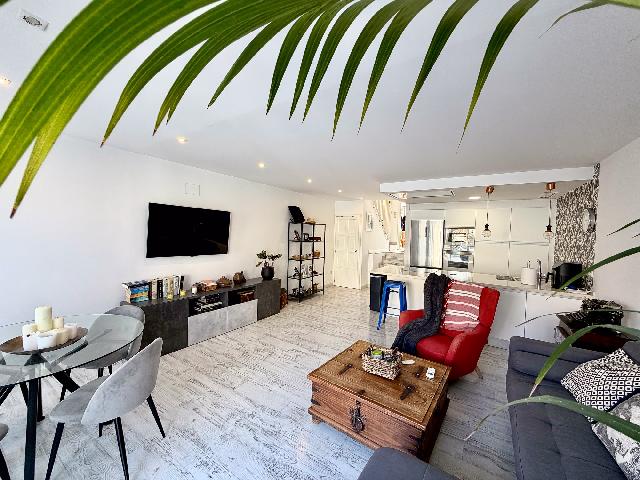 Imagen 6 Inmueble 301237 - Casa Adosada en venta en Santa Pola / Urbanizacion El Faro. Gran Alacant