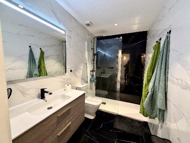 Imagen 15 Inmueble 301237 - Casa Adosada en venta en Santa Pola / Urbanizacion El Faro. Gran Alacant