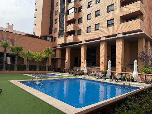 Imagen 1 Inmueble 302302 - Piso en venta en Alicante/alacant / Bellea del Foc - Junto Plza de Castalla