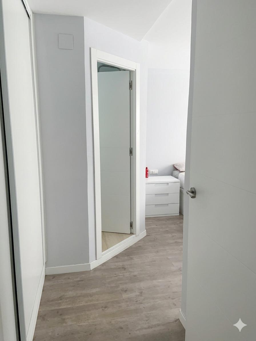 Imagen 11 Apartamento en venta en Alicante/alacant / A pocos minutos de El Corte Inglés y zona de Be...