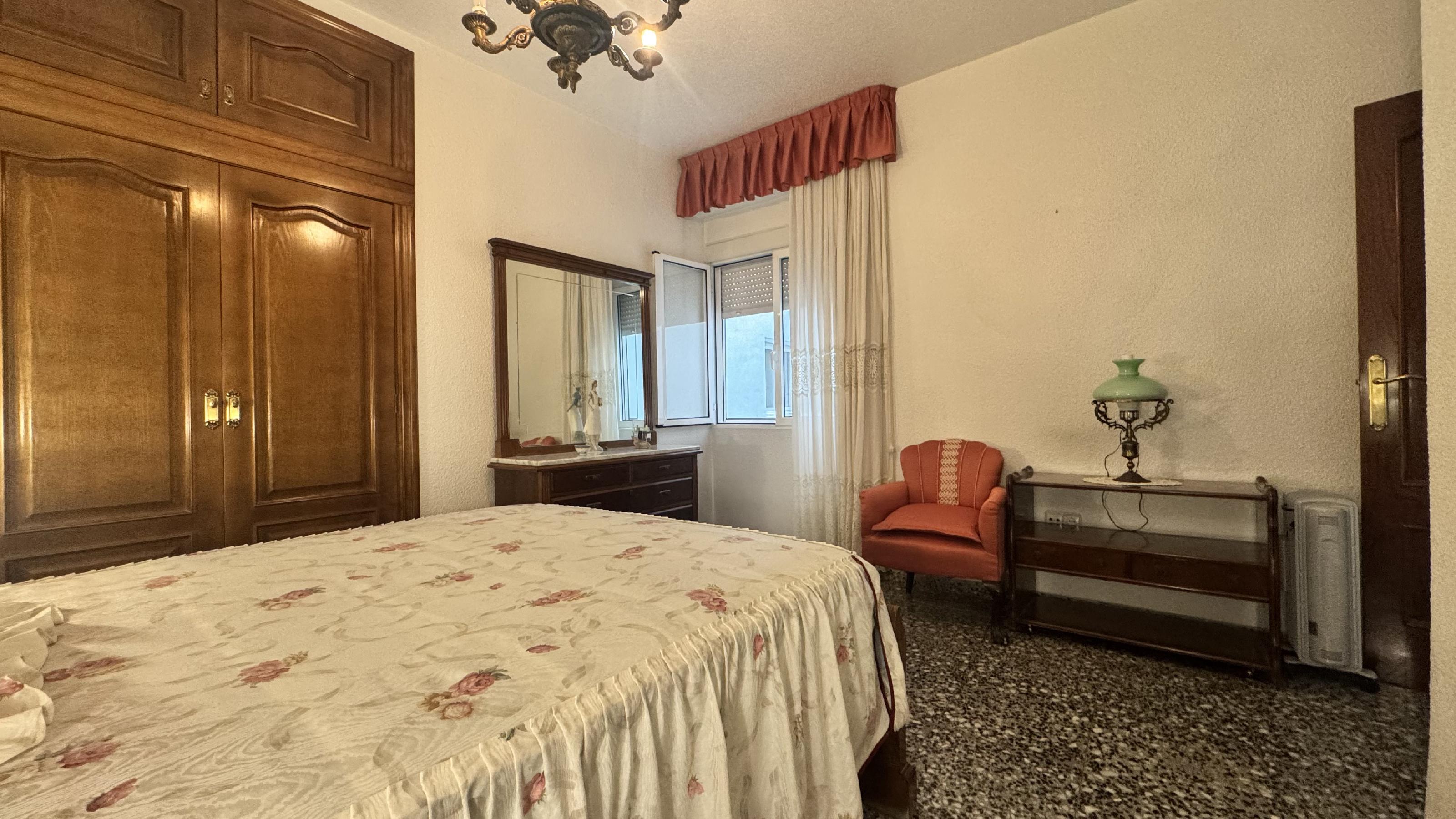 Imagen 28 Apartamento en venta en Alicante/alacant / Entre Mercado y Luceros