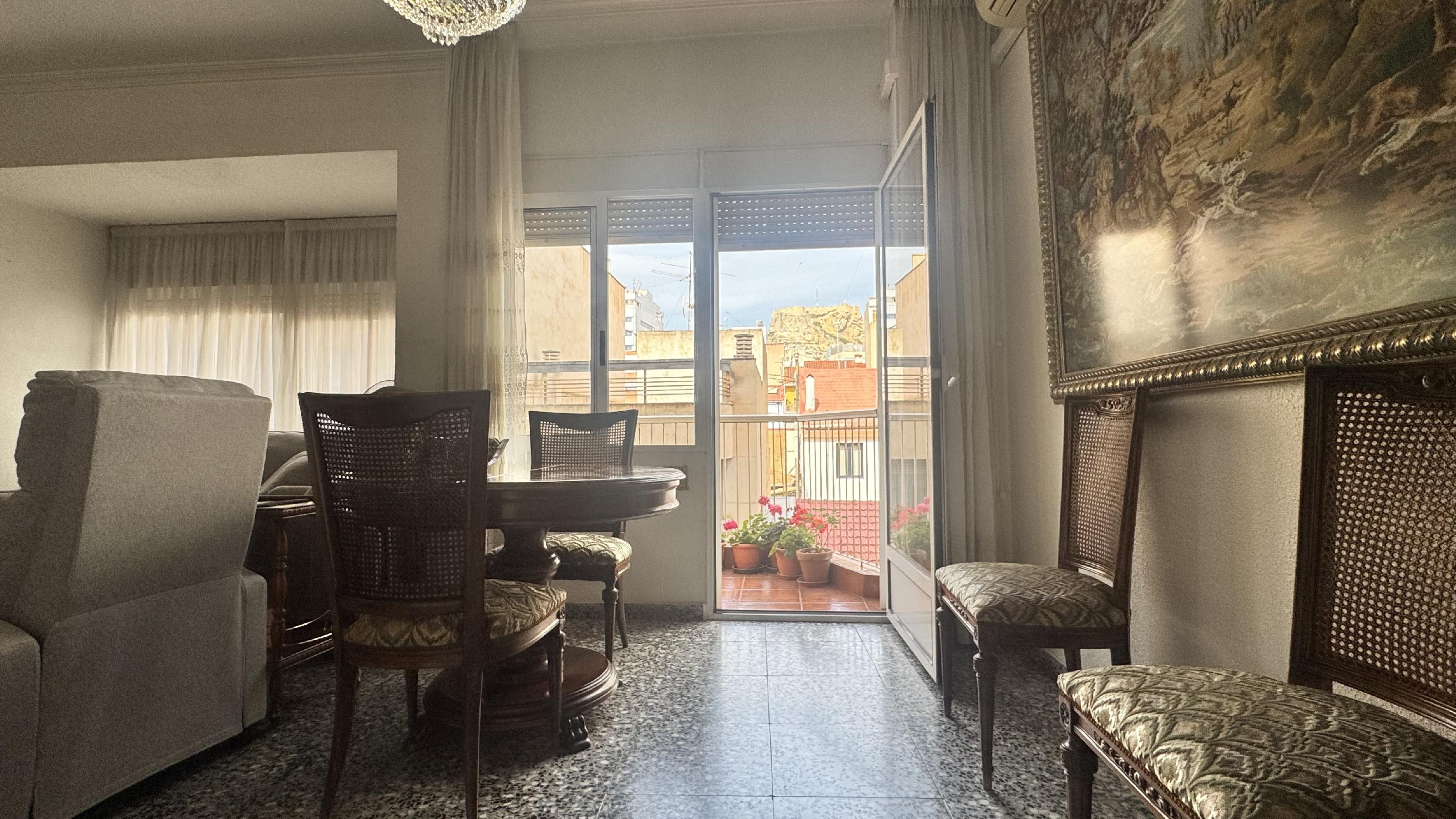 Imagen 11 Apartamento en venta en Alicante/alacant / Entre Mercado y Luceros