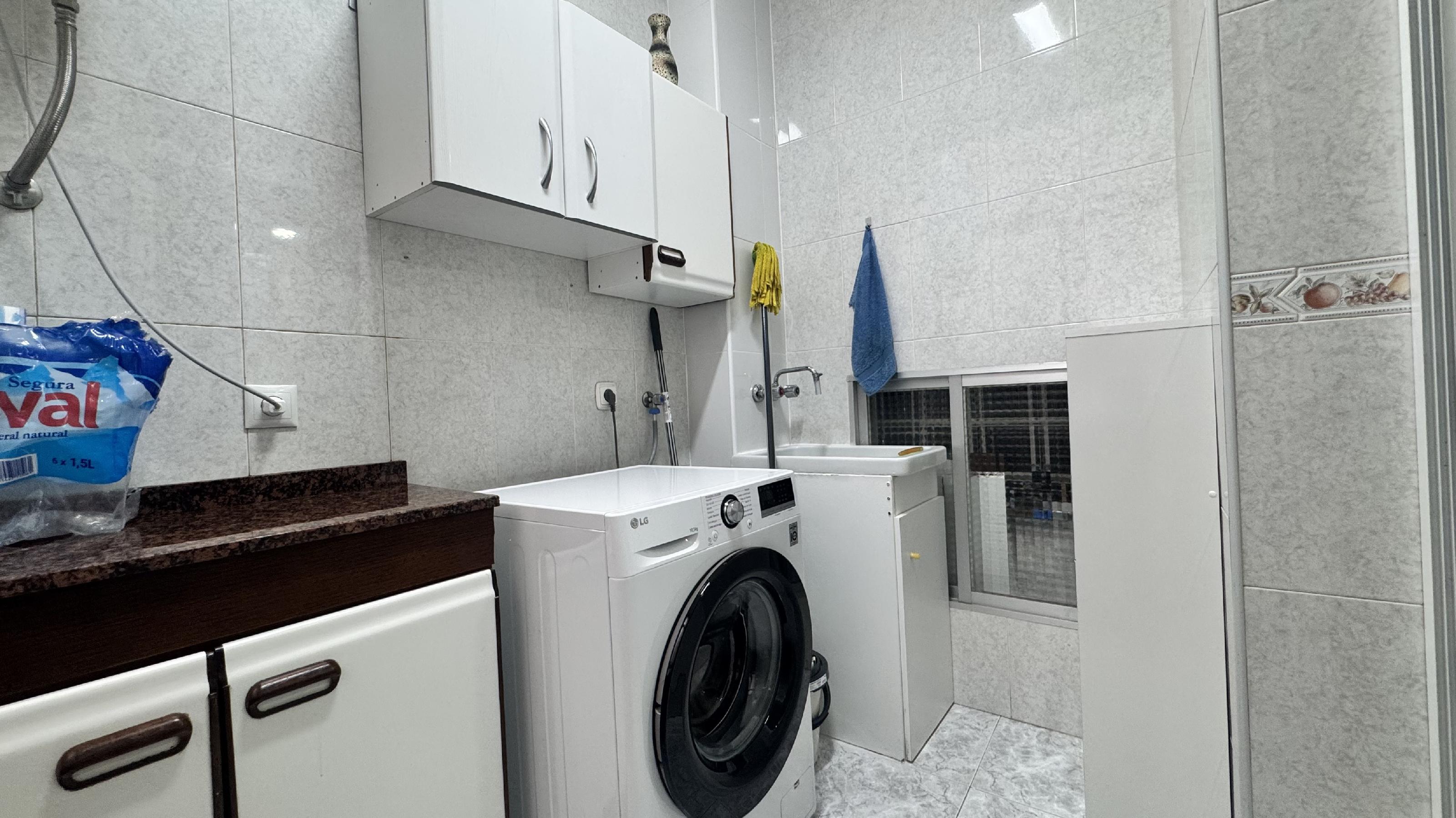 Imagen 12 Apartamento en venta en Alicante/alacant / Entre Mercado y Luceros