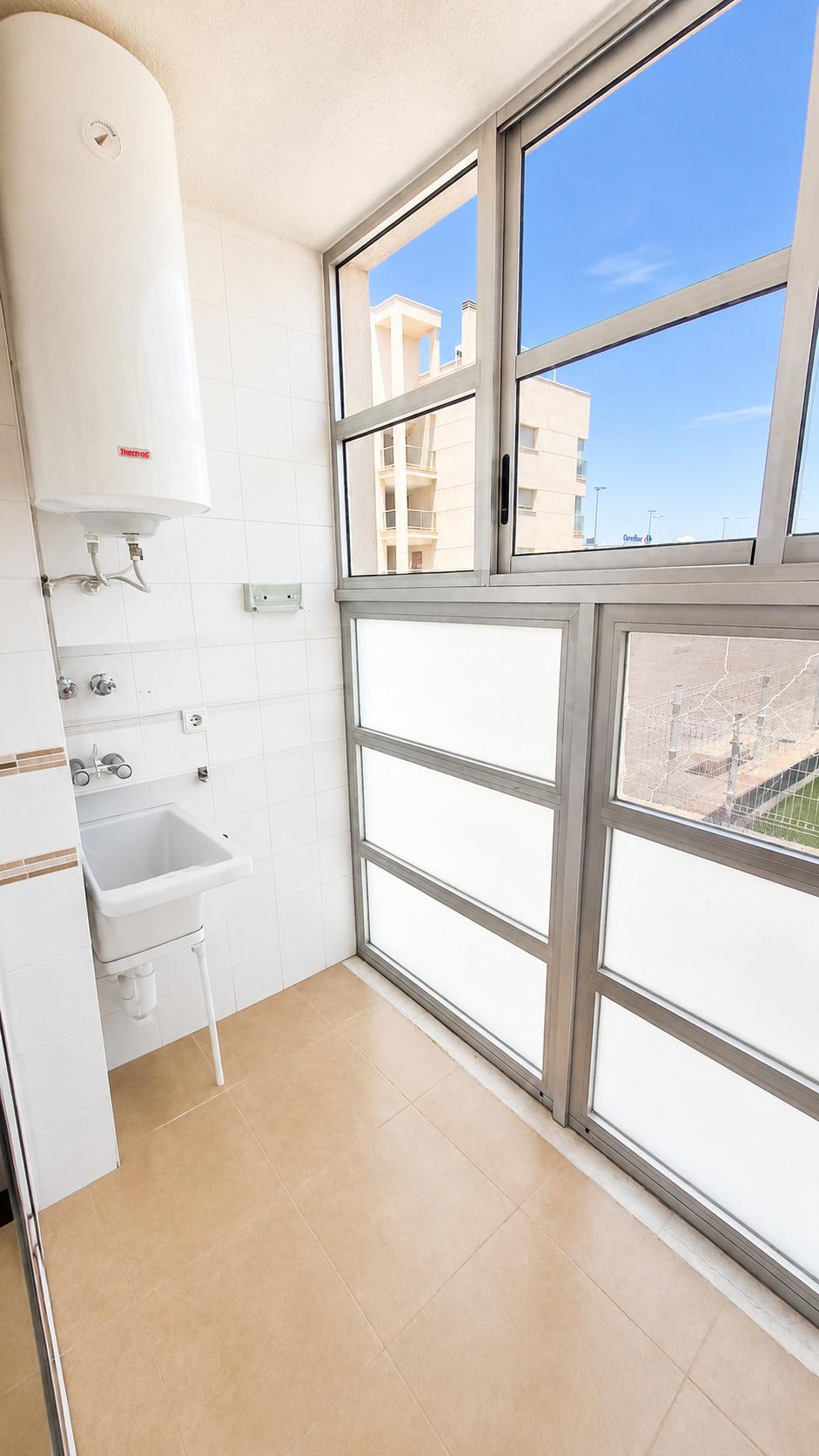 Imagen 6 Piso en venta en Santa Pola / C. Levante - C.Otilia