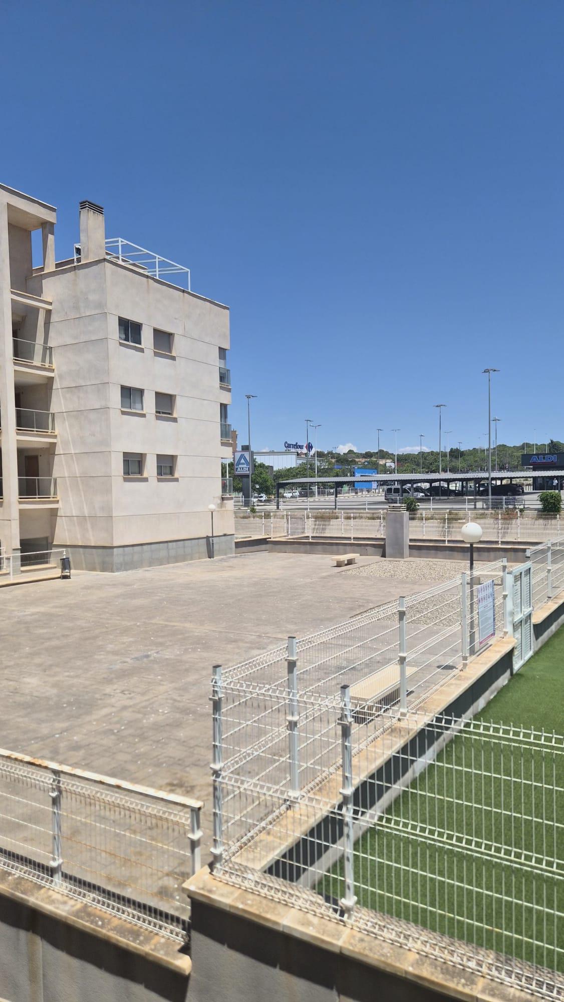 Imagen 3 Piso en venta en Santa Pola / C. Levante - C.Otilia