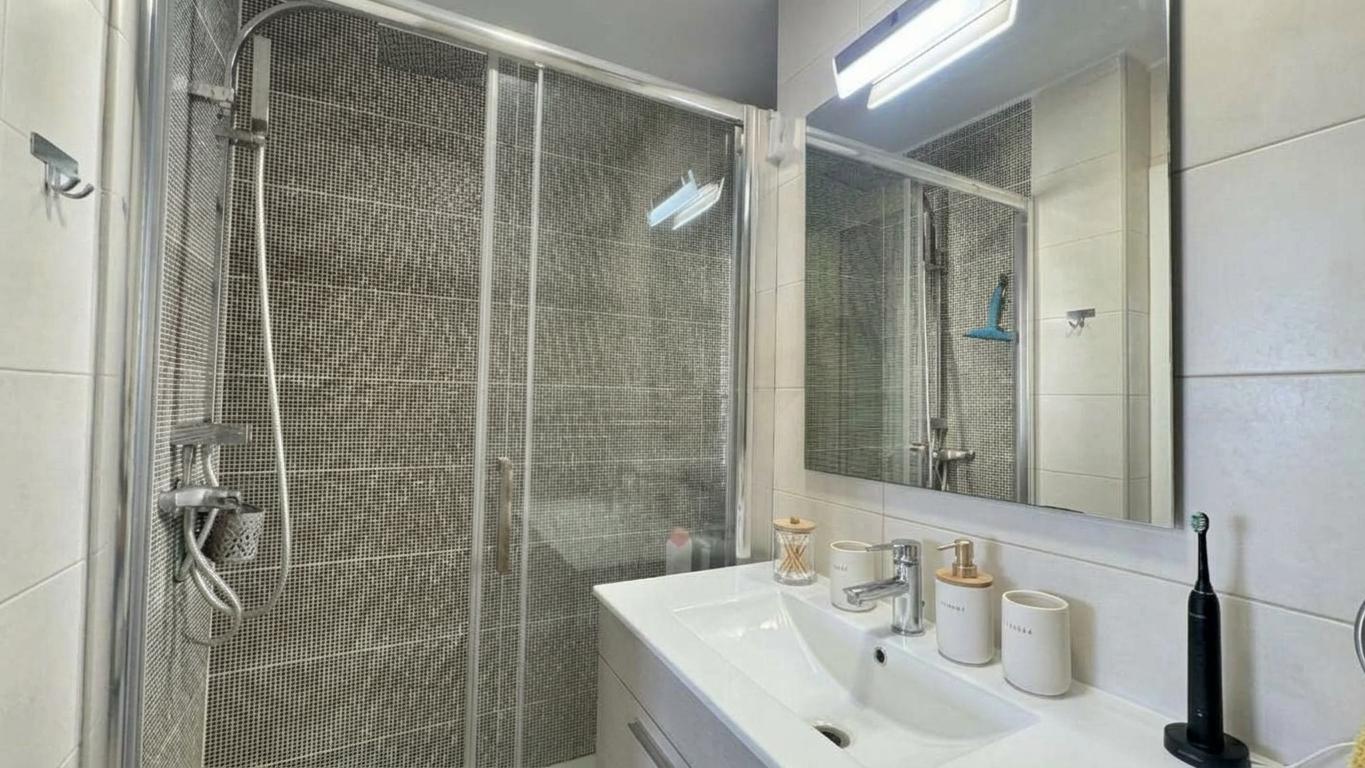 Imagen 17 Piso en venta en Alicante/alacant / Cerca del Hospital General y Centro Comercial Gran Vía.