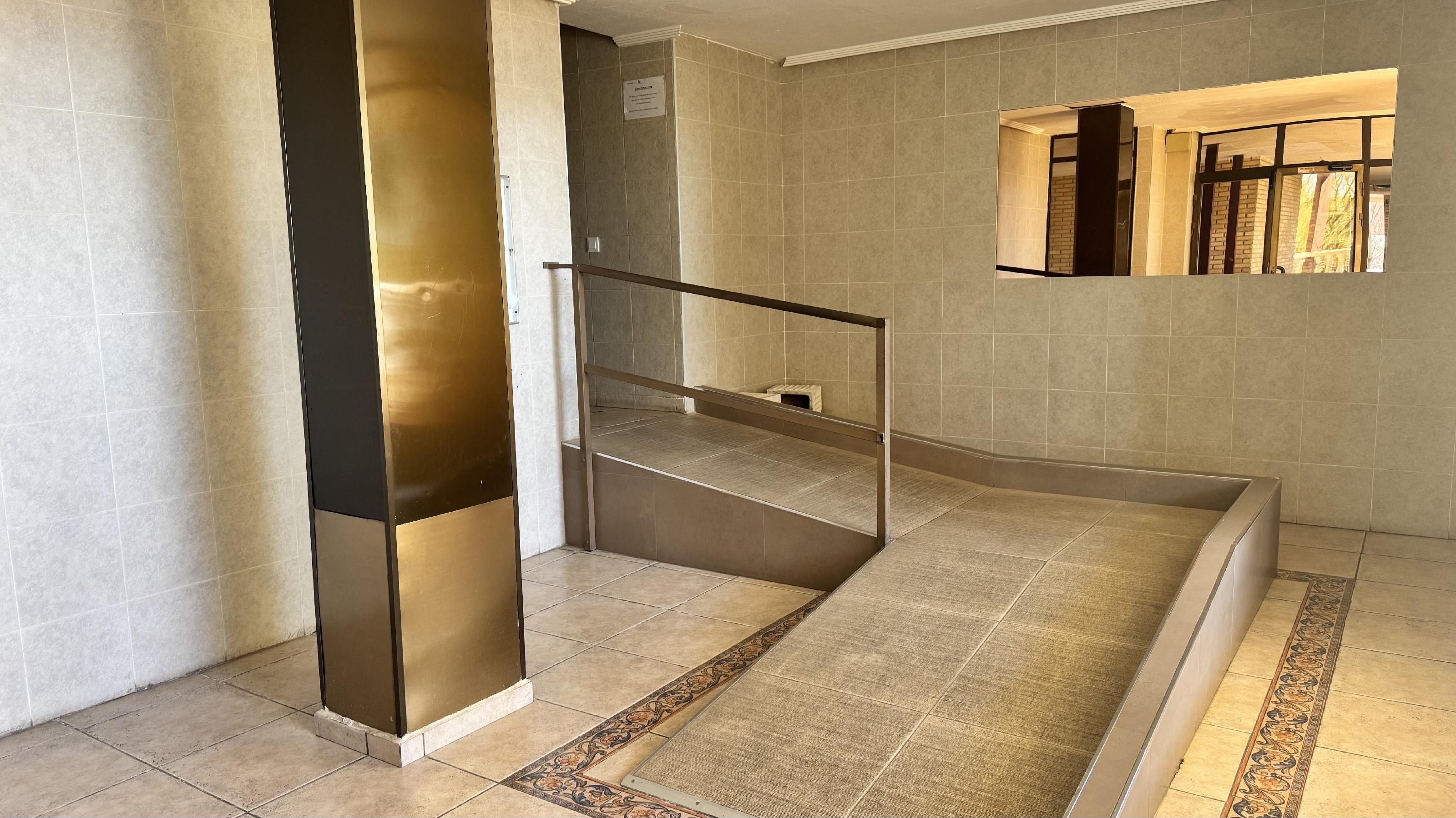 Imagen 19 Piso en venta en Alicante/alacant / Cerca del Hospital General y Centro Comercial Gran Vía.