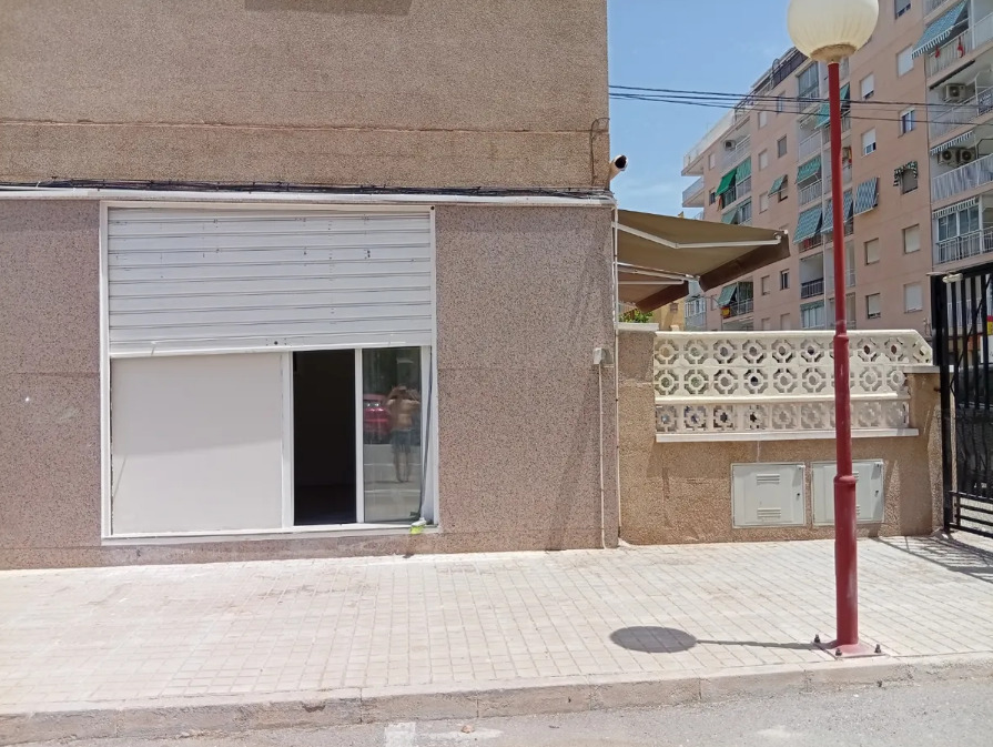 Imagen 1 Local Comercial en venta en Santa Pola / Avenida de Ronda