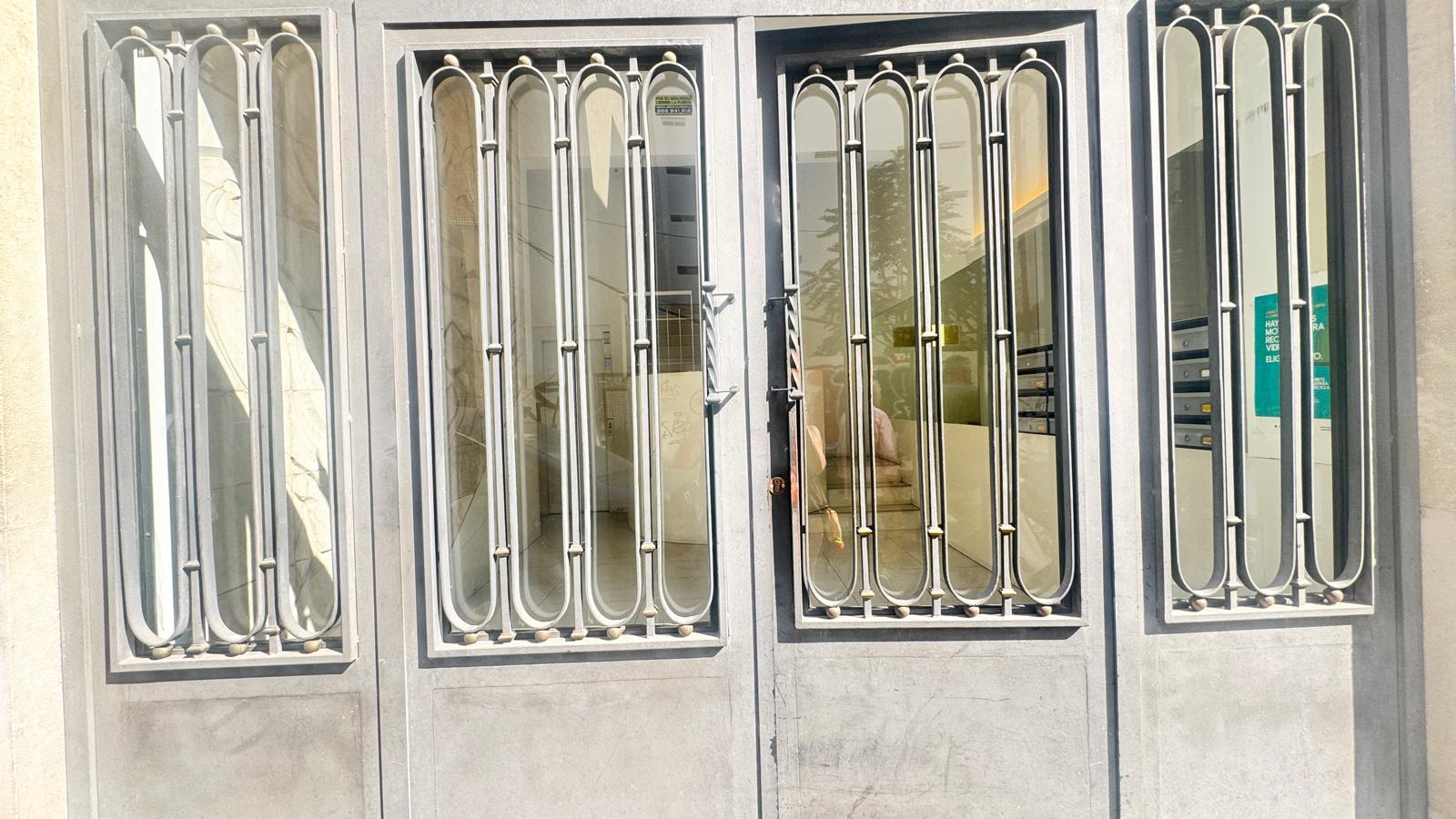 Imagen 1 Local Comercial en venta en Alicante/alacant / Calle Berenguer de Marquina