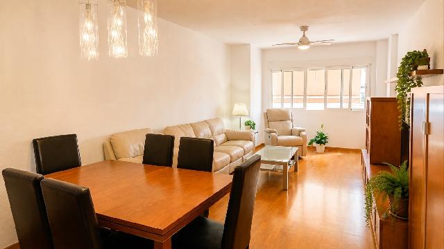 Imagen 2 Inmueble 305148 - Piso en venta en Alicante/alacant /  A un paso del Mercado Central y la Plaza de Toros