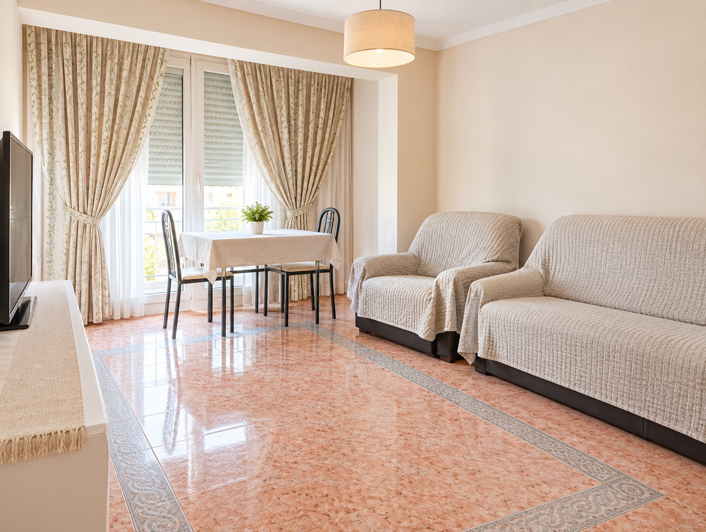 Imagen 3 Piso en venta en Alicante/alacant / Cerca del Mercado Central y la Rambla