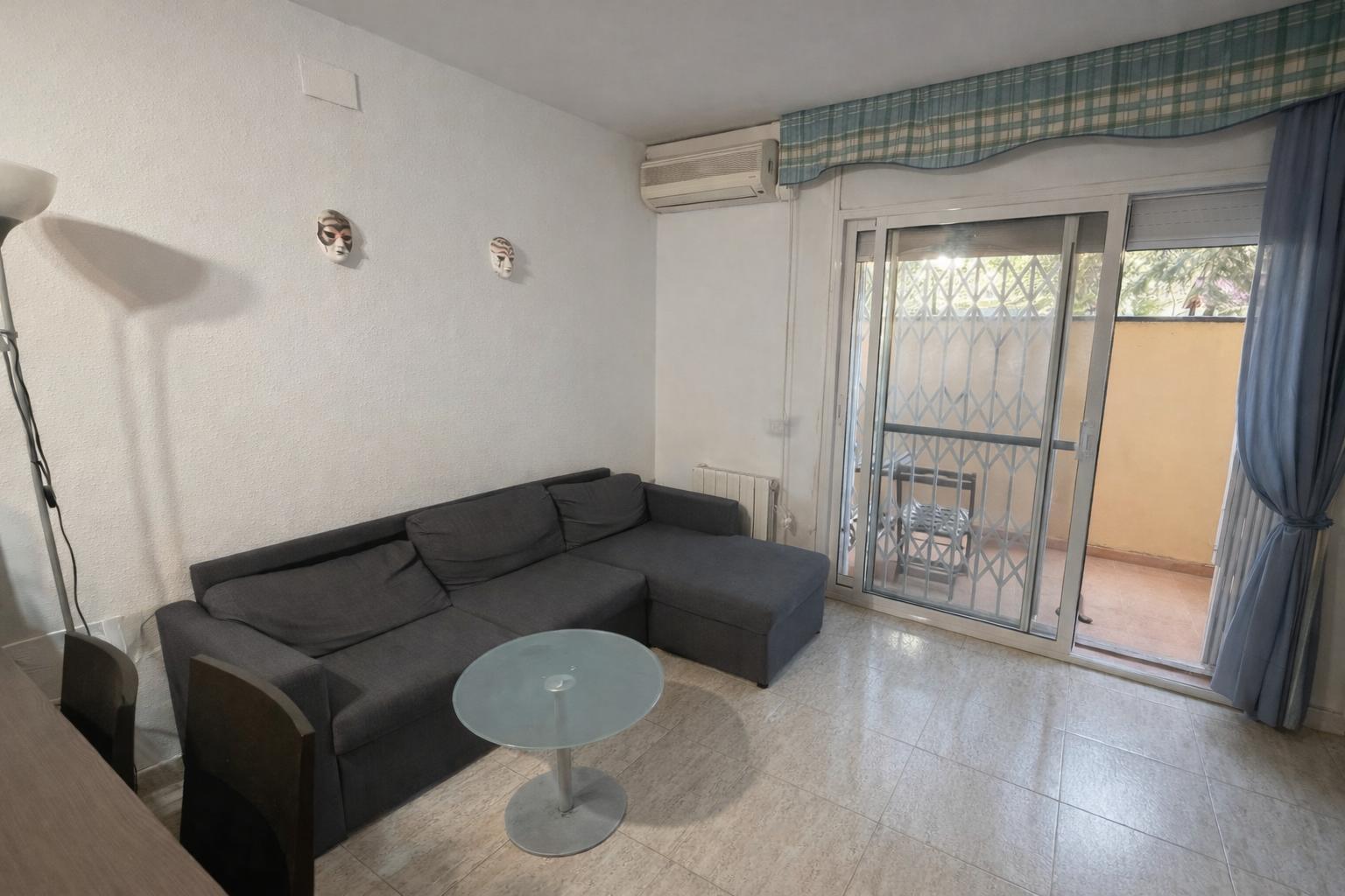 Imagen 5 Planta Baja en venta en Calafell / A 50 metros de la playa 