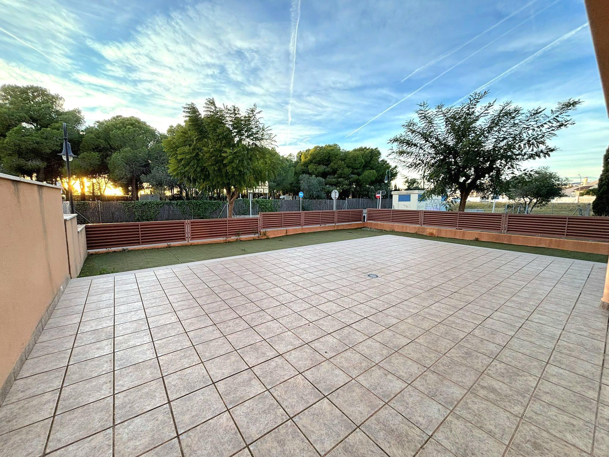 Imagen 37 Apto. Playa en venta en Creixell / A 100 metros del mar