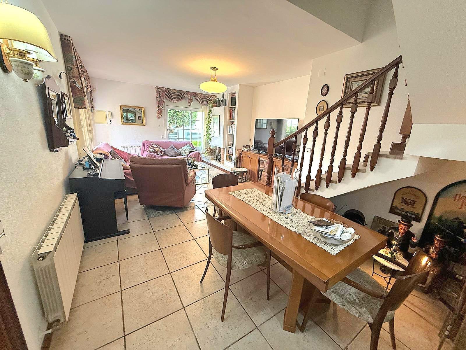 Imagen 10 Casa Aislada en venta en Calafell / A menos de 600 metros de la Estación de Renfe.