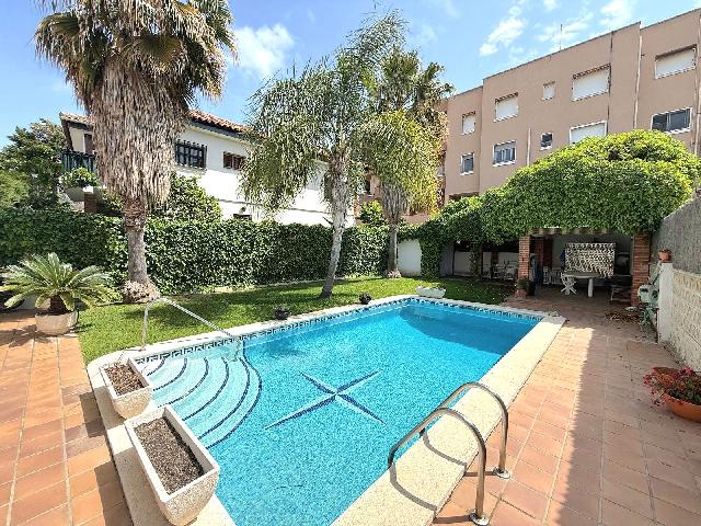 Imagen 31 Inmueble 302664 - Casa Aislada en venta en Calafell / A menos de 600 metros de la Estación de Renfe.