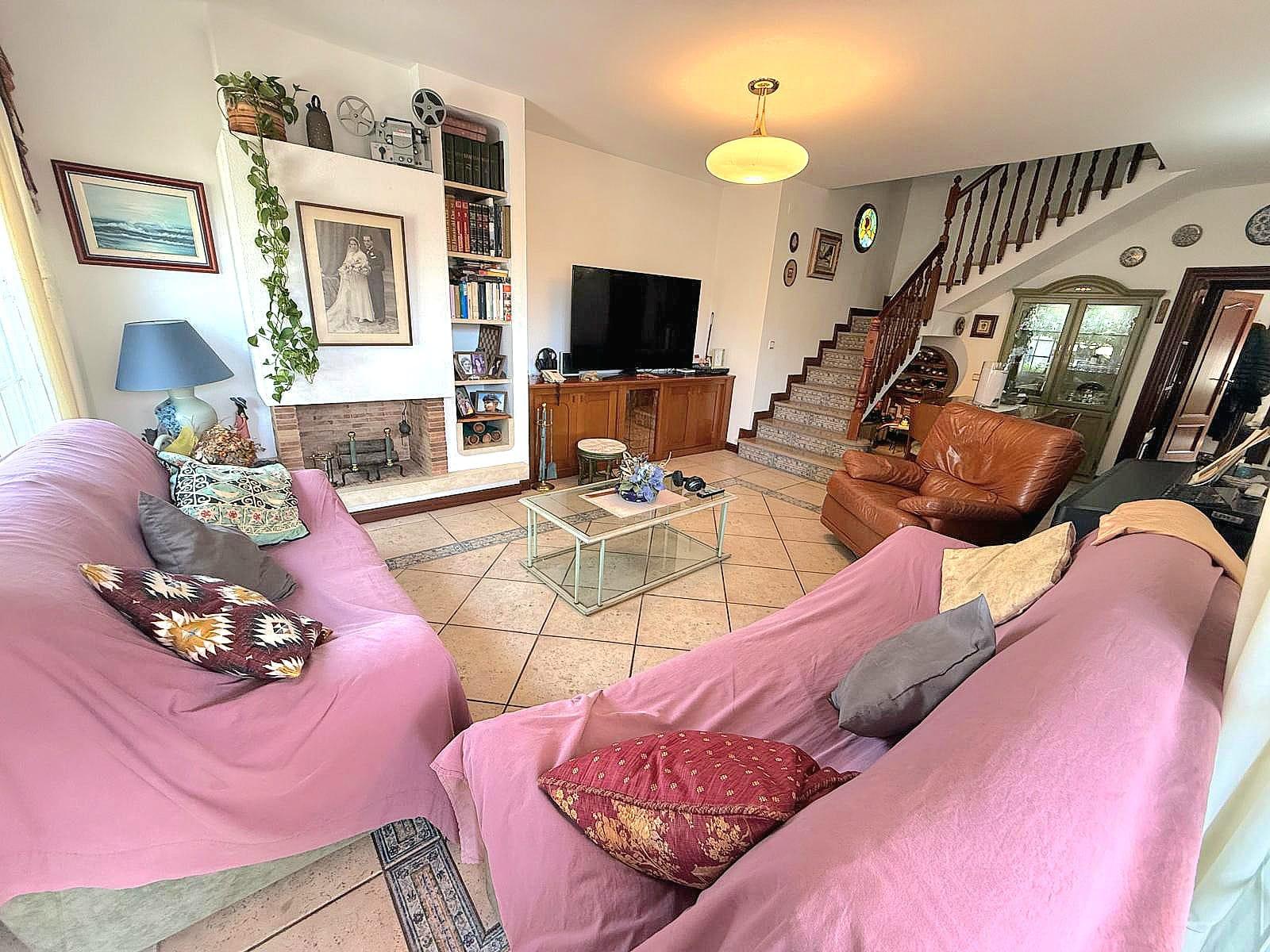 Imagen 6 Casa Aislada en venta en Calafell / A menos de 600 metros de la Estación de Renfe.