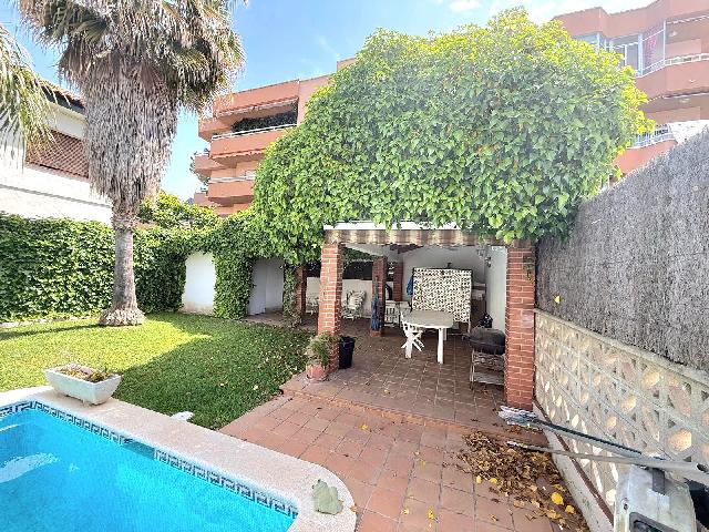 Imagen 33 Inmueble 302664 - Casa Aislada en venta en Calafell / A menos de 600 metros de la Estación de Renfe.