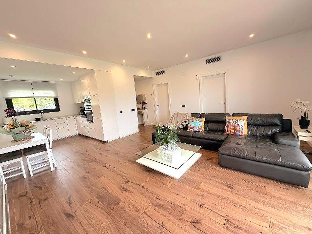 Imagen 13 Inmueble 302900 - Casa Aislada en venta en Cunit / A 10 minutos del mar.