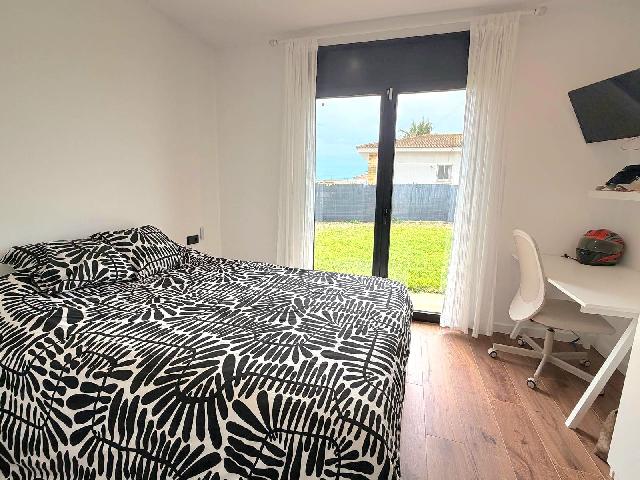 Imagen 30 Inmueble 302900 - Casa Aislada en venta en Cunit / A 10 minutos del mar.