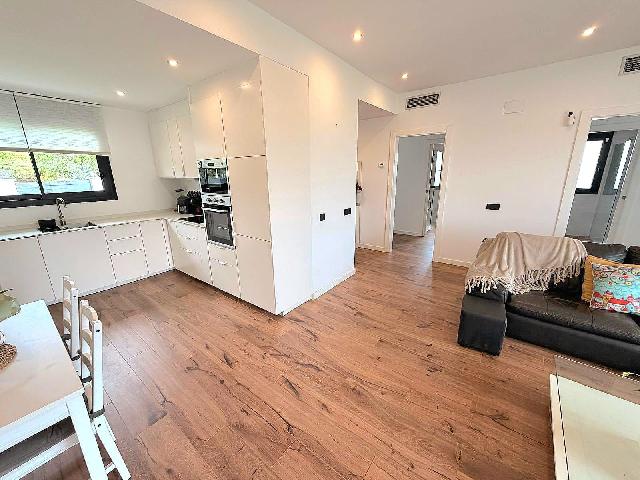 Imagen 16 Inmueble 302900 - Casa Aislada en venta en Cunit / A 10 minutos del mar.