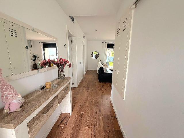 Imagen 5 Inmueble 302900 - Casa Aislada en venta en Cunit / A 10 minutos del mar.