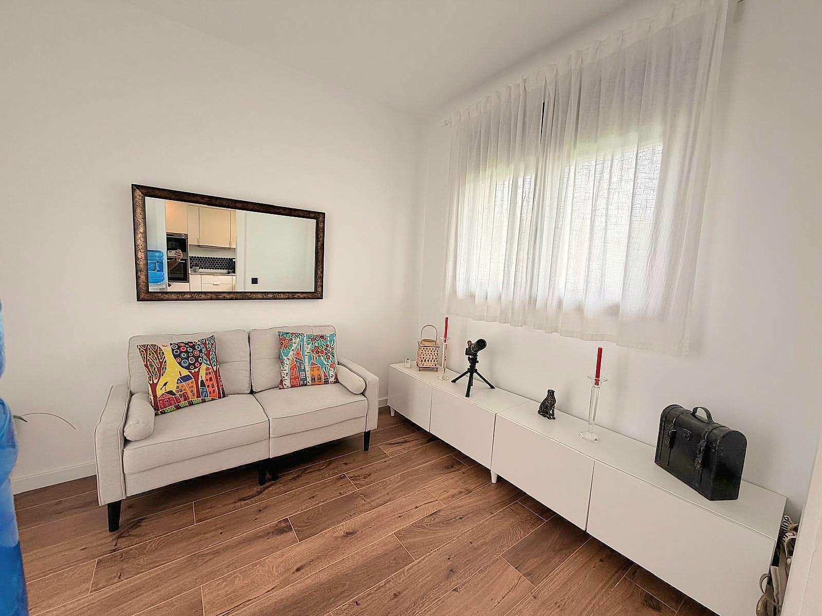 Imagen 21 Casa Aislada en venta en Cunit / A 10 minutos del mar.