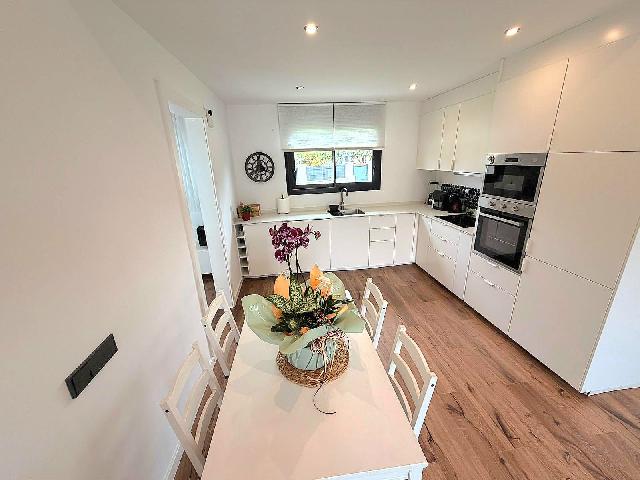 Imagen 18 Inmueble 302900 - Casa Aislada en venta en Cunit / A 10 minutos del mar.