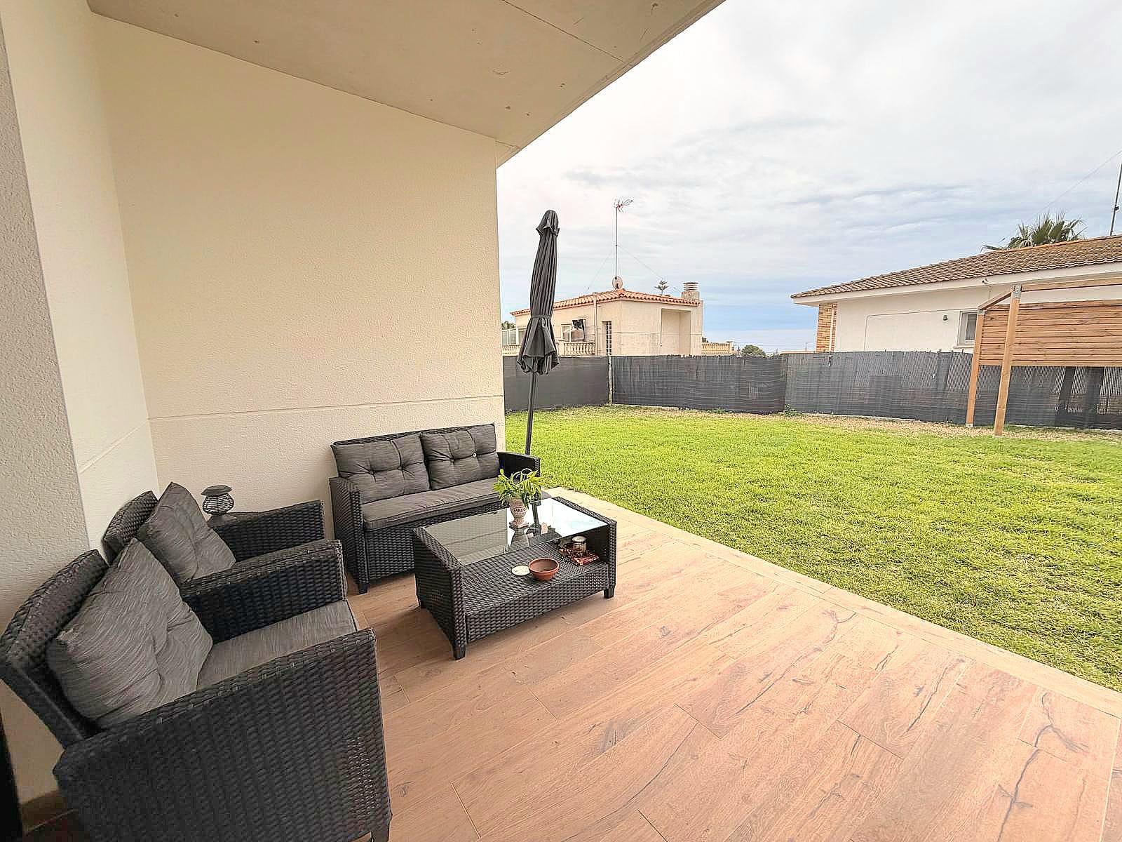 Imagen 34 Casa Aislada en venta en Cunit / A 10 minutos del mar.