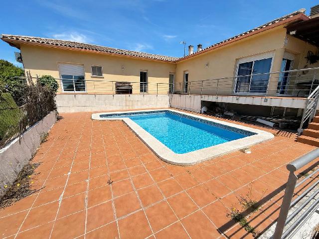 Imagen 26 Inmueble 303203 - Casa Aislada en venta en Calafell / En la Urb. Valldemar