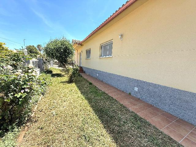 Imagen 3 Inmueble 303203 - Casa Aislada en venta en Calafell / En la Urb. Valldemar