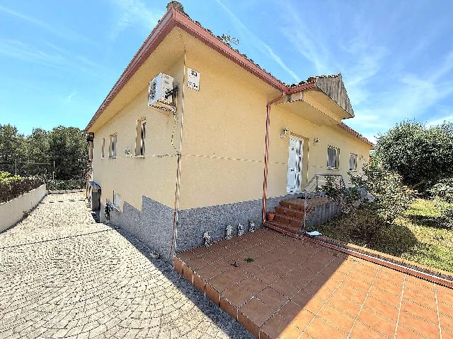 Imagen 2 Inmueble 303203 - Casa Aislada en venta en Calafell / En la Urb. Valldemar