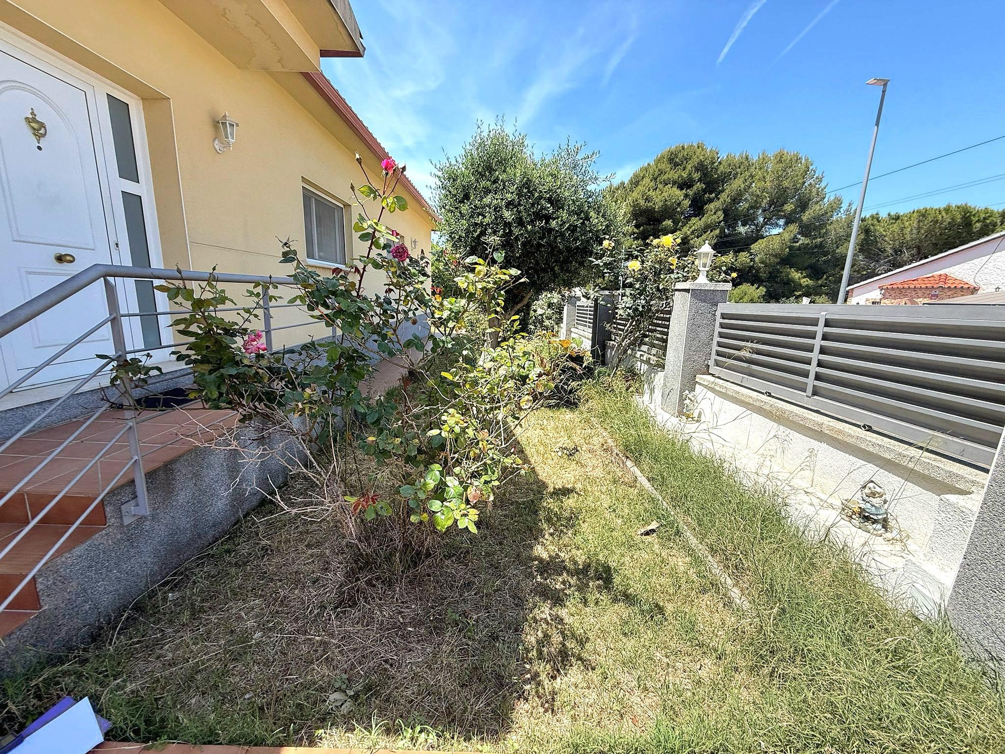 Imagen 5 Casa Aislada en venta en Calafell / En la Urb. Valldemar