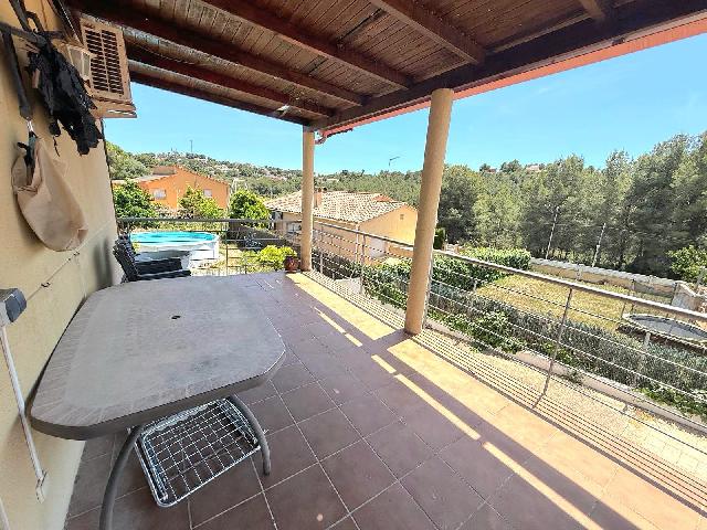 Imagen 22 Inmueble 303203 - Casa Aislada en venta en Calafell / En la Urb. Valldemar