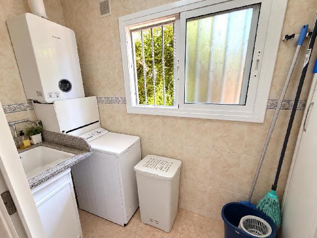 Imagen 8 Inmueble 303368 - Casa Aislada en venta en Calafell / A 2 minutos de los Colegios y a 15 de la playa andando