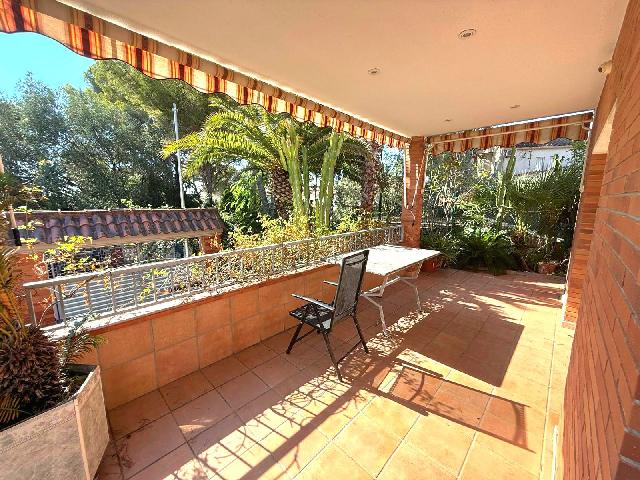 Imagen 13 Inmueble 303368 - Casa Aislada en venta en Calafell / A 2 minutos de los Colegios y a 15 de la playa andando