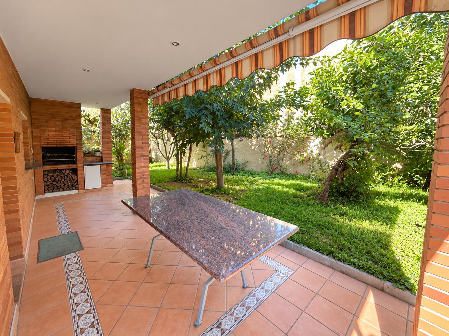 Imagen 9 Casa Aislada en venta en Calafell / A 2 minutos de los Colegios y a 15 de la playa andando