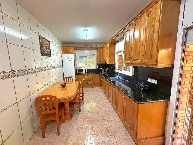 Imagen 7 Inmueble 303368 - Casa Aislada en venta en Calafell / A 2 minutos de los Colegios y a 15 de la playa andando