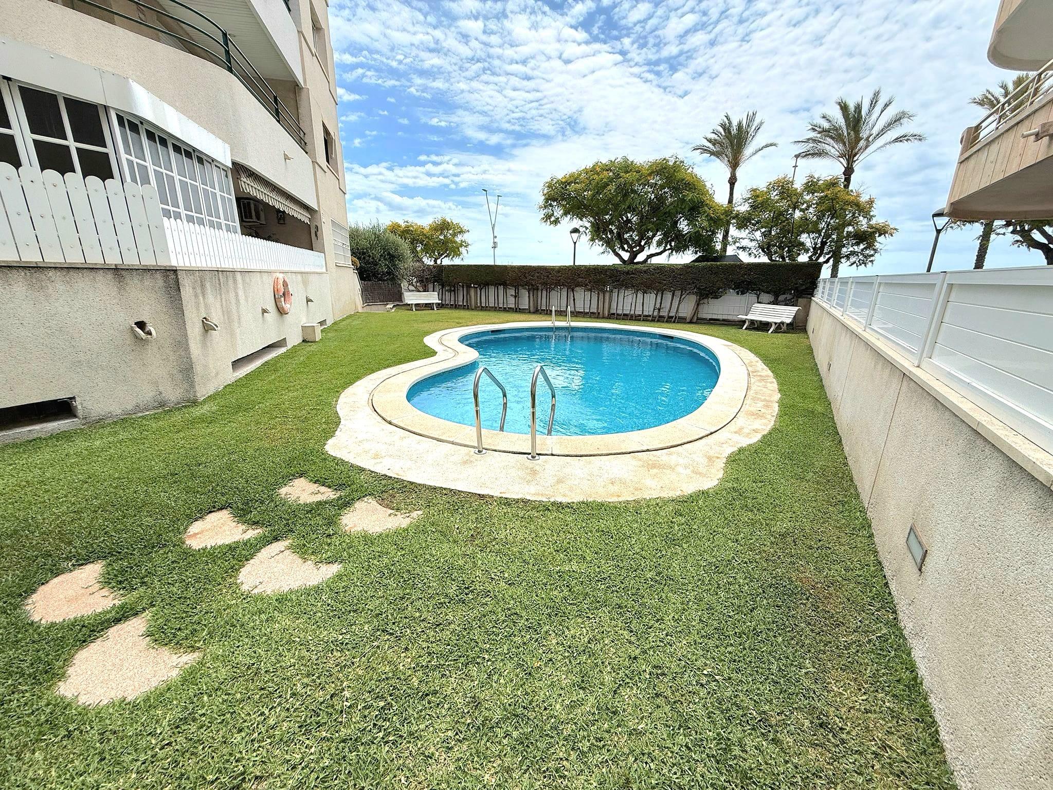 Imagen 26 Apto. Playa en venta en Calafell / Primera línea de mar