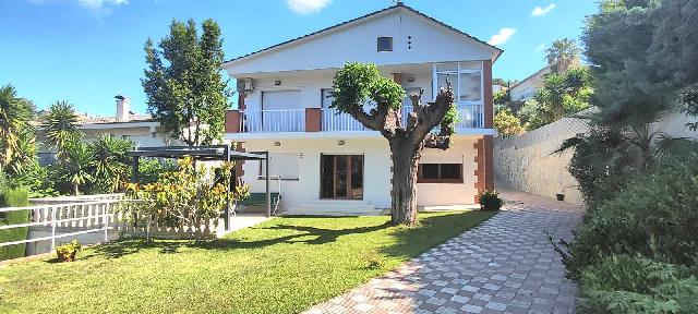 Imagen 1 Inmueble 303627 - Casa Aislada en venta en Calafell / A 5 minutos de la entrada de la C-32, Segur de Dalt.