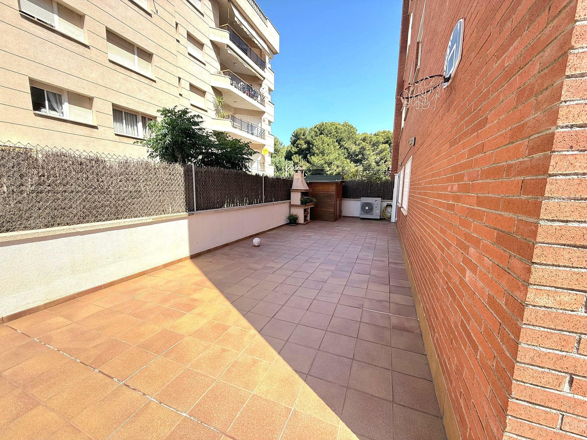 Imagen 12 Planta Baja en venta en Calafell / En segunda línea de mar.