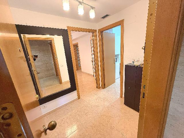 Imagen 3 Inmueble 303726 - Planta Baja en venta en Calafell / En segunda línea de mar.