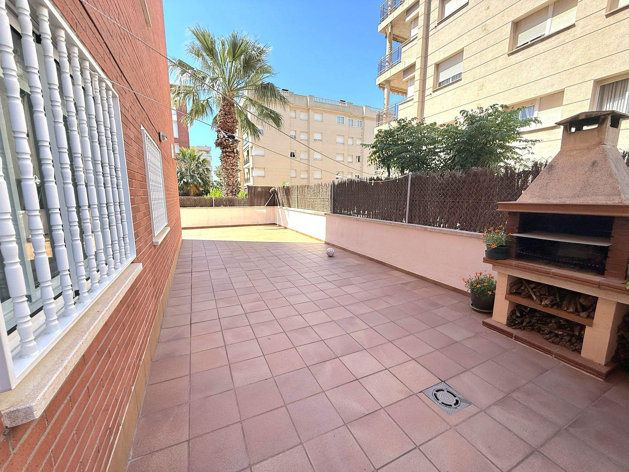 Imagen 13 Planta Baja en venta en Calafell / En segunda línea de mar.