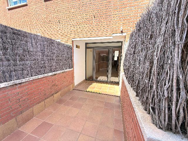 Imagen 40 Inmueble 303726 - Planta Baja en venta en Calafell / En segunda línea de mar.