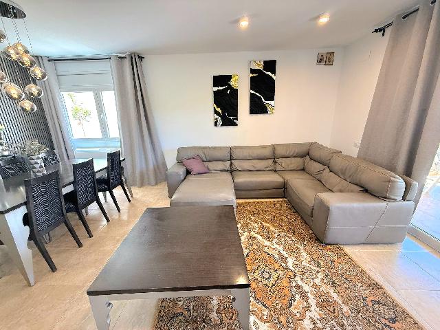 Imagen 9 Inmueble 303813 - Casa Aislada en venta en Calafell / En la urb Valldemar.